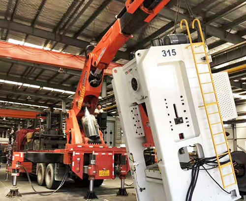 后湖管理区提升工作效率，选择优质折臂吊租赁服务