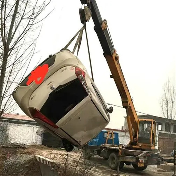 后湖管理区随时待命，吊车24小时道路救援服务全解析